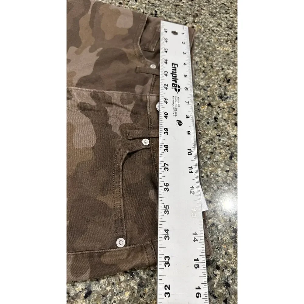 Levis 311 Shaping Skinny Jeans Womens Size 29 Green Camo Cotton Blend Streetwear - Picture 3 of 6